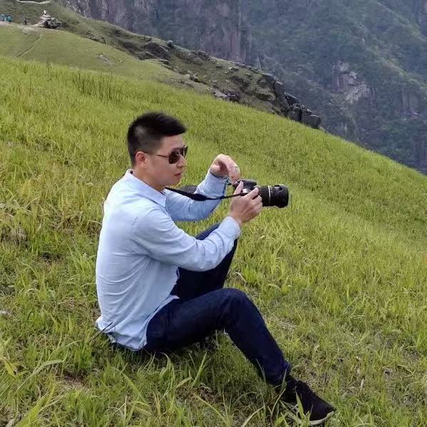 Xu Haibo, General Manager of Hengli.jpg